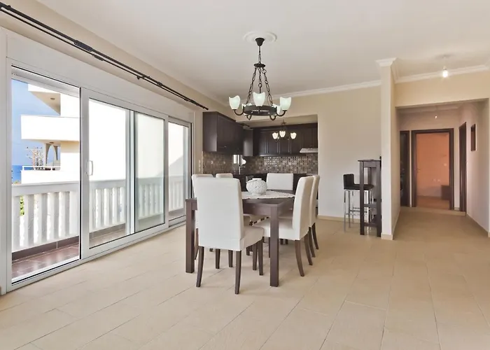 Lux Sea View Apartment Karpathos